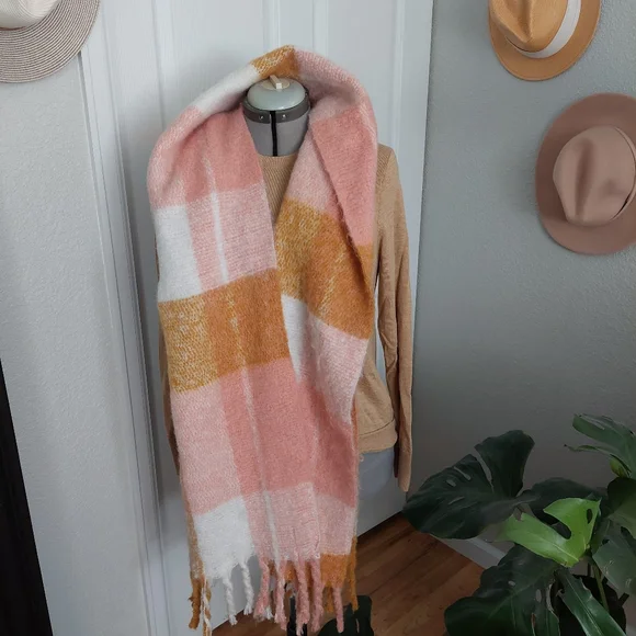 Plaid Scarf - Picture 2 of 5